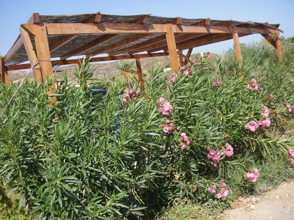 פלקסטרון Kouremenos Beach Apartments מראה חיצוני תמונה